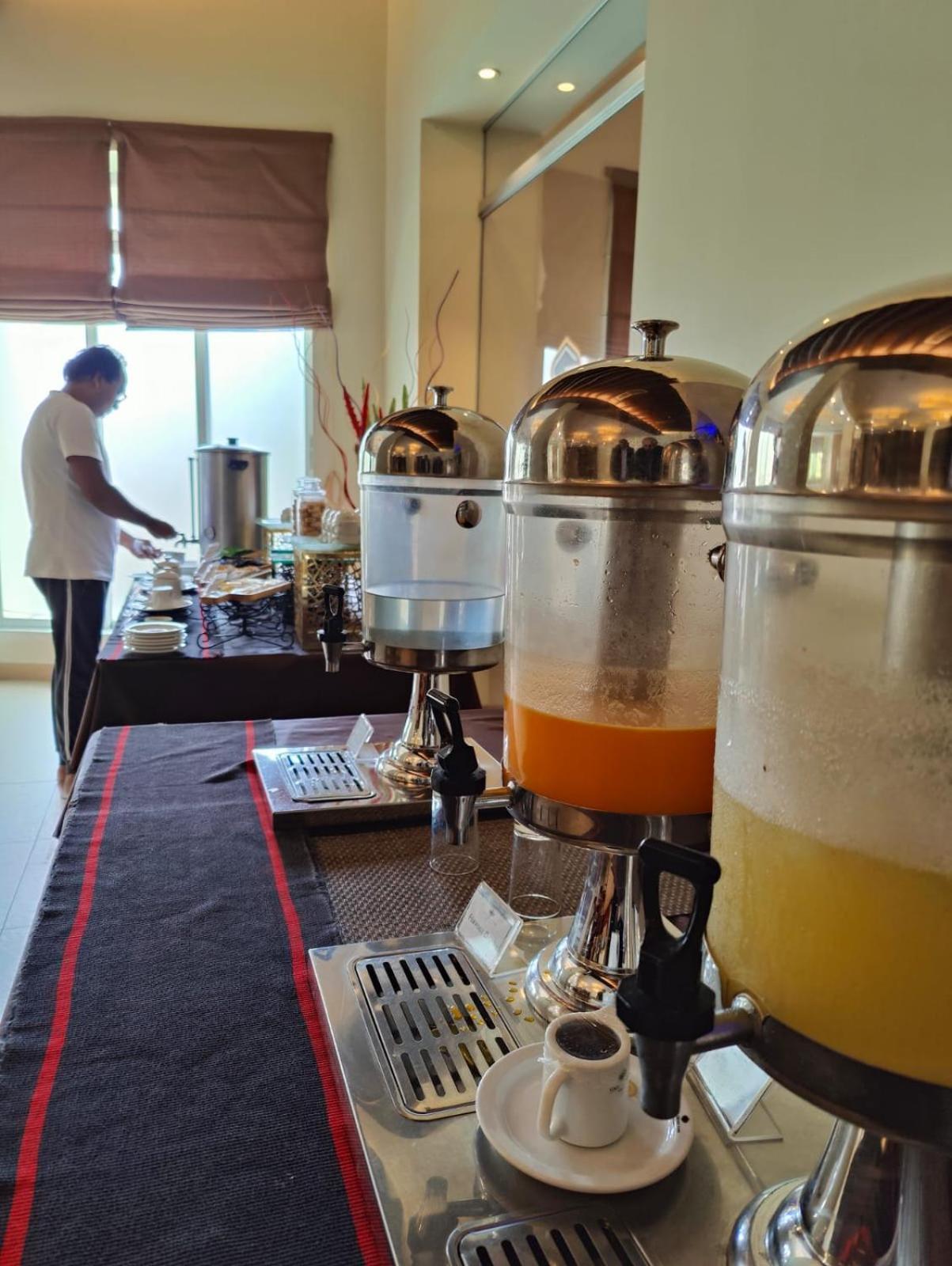 Hotel Grand Park Barishal 外观 照片