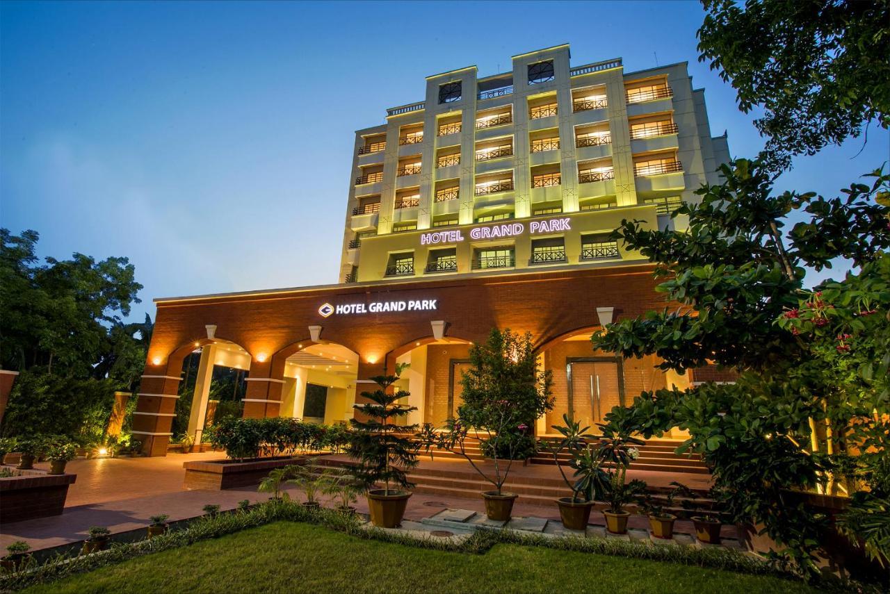 Hotel Grand Park Barishal 外观 照片